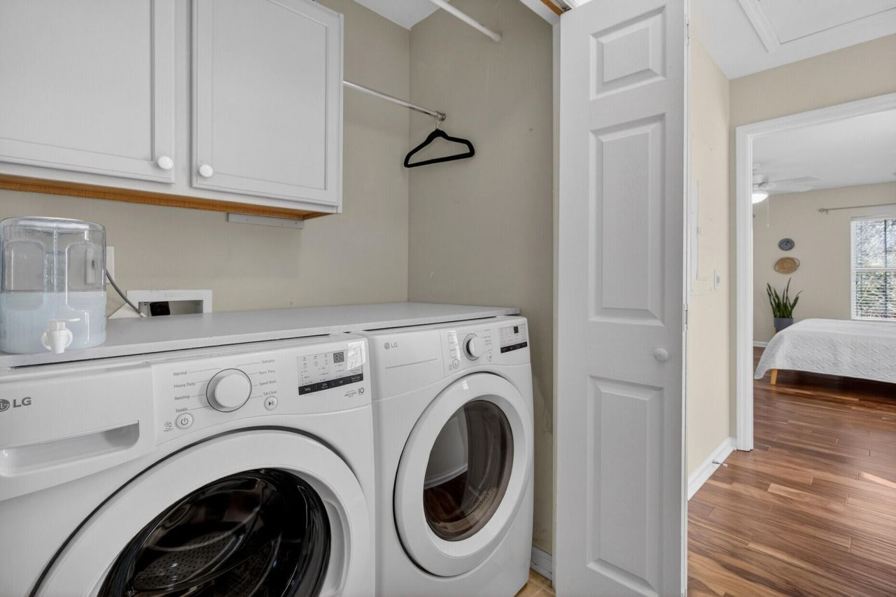 3245 Beaconsfield Road Photo 30