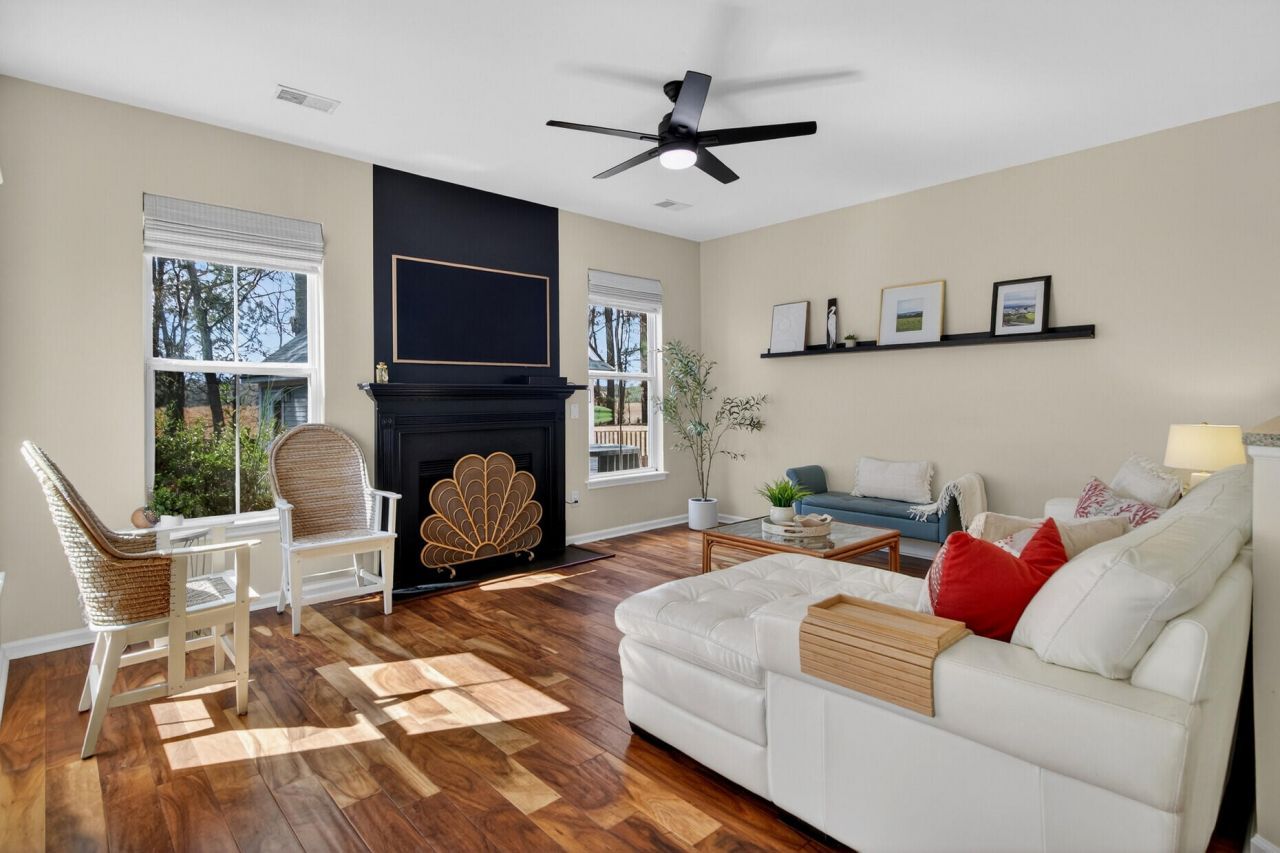 3245 Beaconsfield Road Photo 9