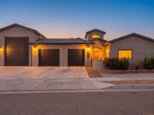 6531 Azor Lane NW, Albuquerque, NM 87120