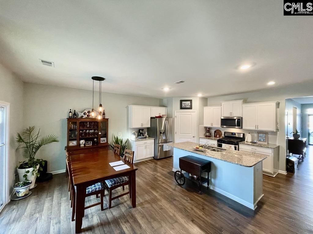 237 Timber Wood Drive  Photo 4