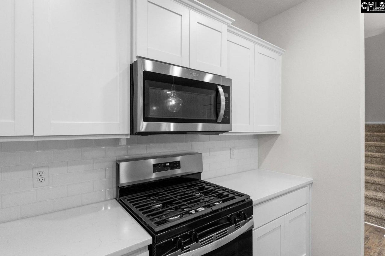 9148 Malahide Lane  Photo 7