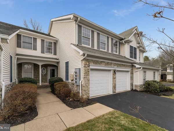 4 PINEHURST CIRCLE , ANNANDALE, NJ 08801