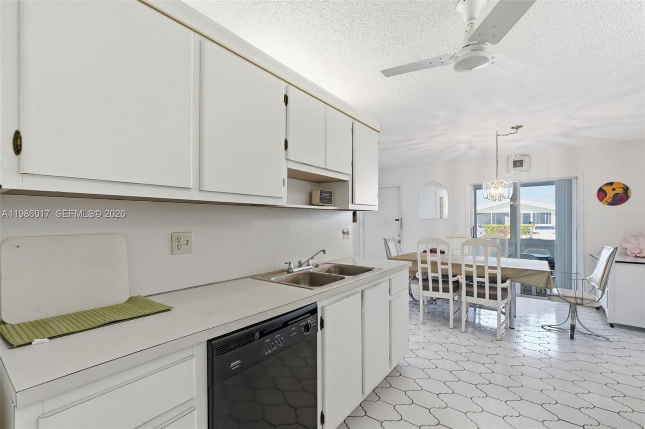 3471 Christopher St, West Palm Beach, FL 33417 Photo