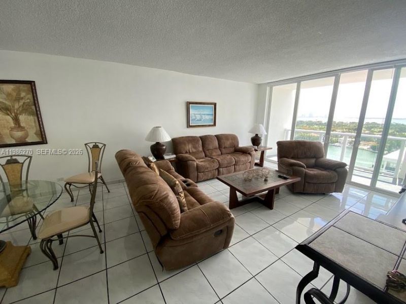 5601 Collins Ave , Unit 1524, Miami Beach, FL 33140 Photo