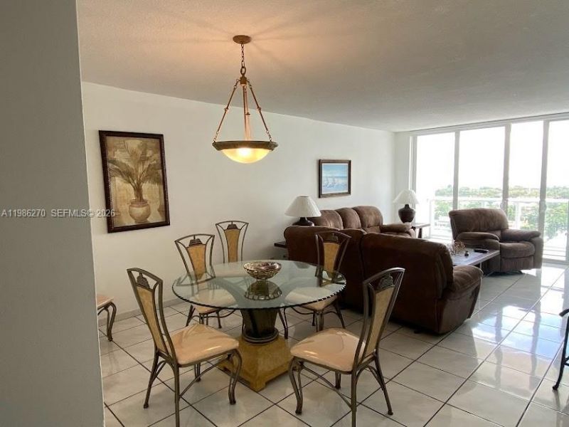 5601 Collins Ave , Unit 1524, Miami Beach, FL 33140 Photo