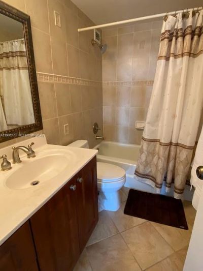 5601 Collins Ave , Unit 1524, Miami Beach, FL 33140 Photo