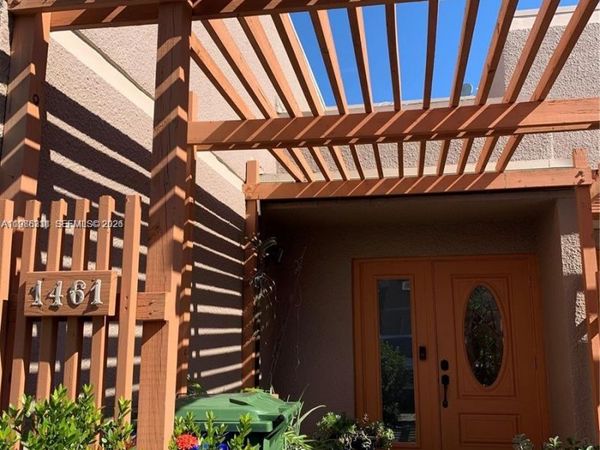 1461 NW 113th Ave , Pembroke Pines, FL 33026