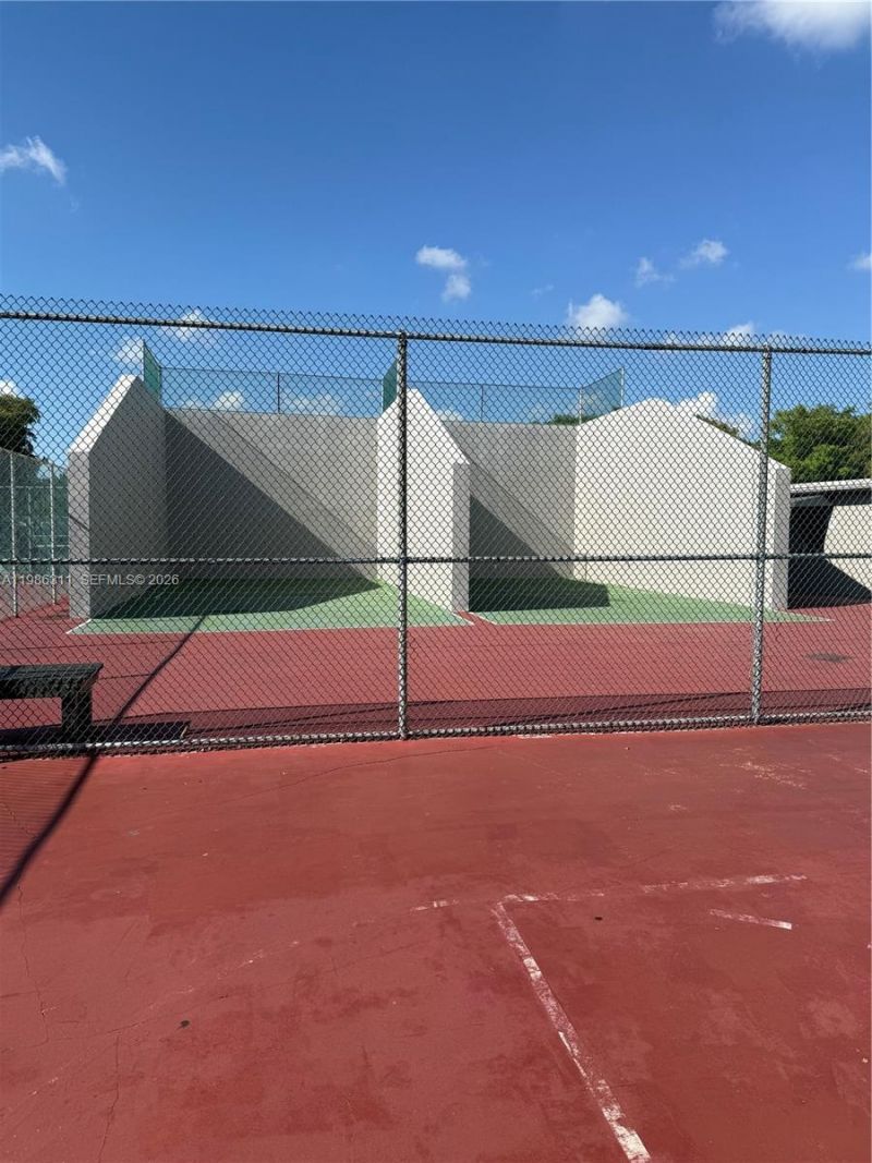 1461 NW 113th Ave , Pembroke Pines, FL 33026 Photo