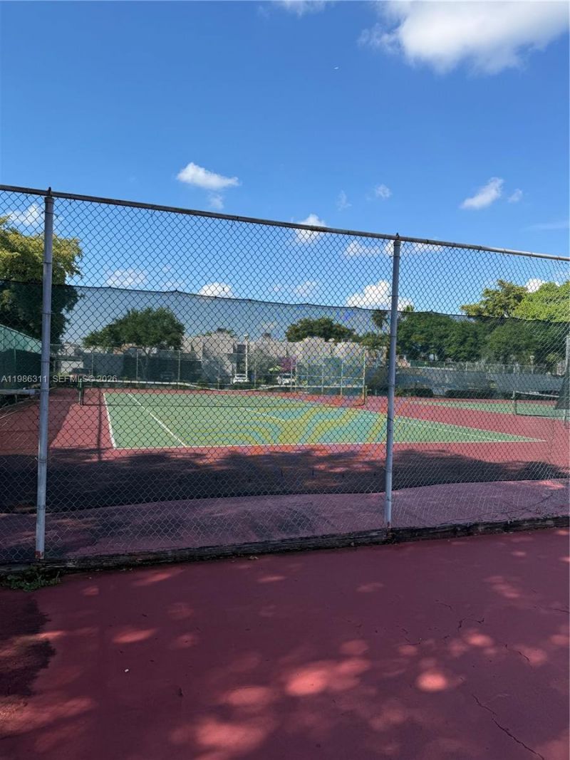 1461 NW 113th Ave , Pembroke Pines, FL 33026 Photo