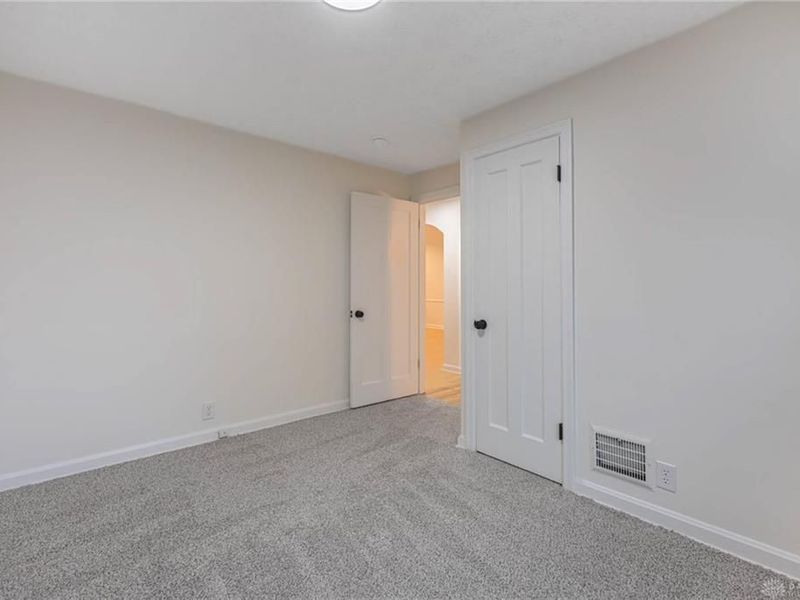 3814 N Broadlawn Circle, Silverton, OH 45236 Photo 13