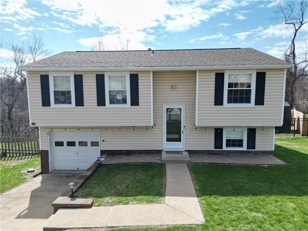 16 Quail Hill Rd, Observatory, PA 15214