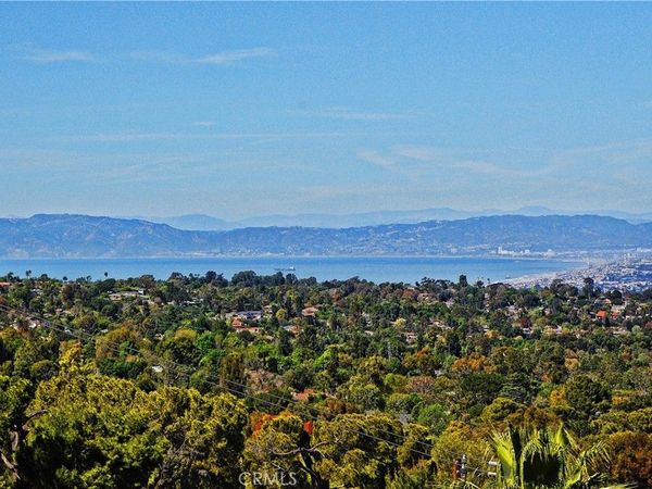 49 Saddleback, Rolling Hills, CA 90274