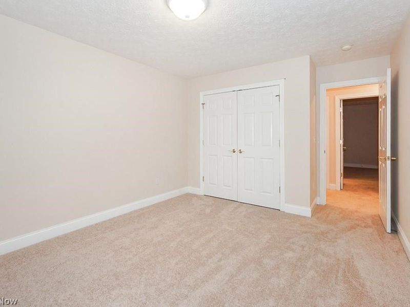 3729 Edgehill Drive, Cleveland, OH 44121 Photo 18