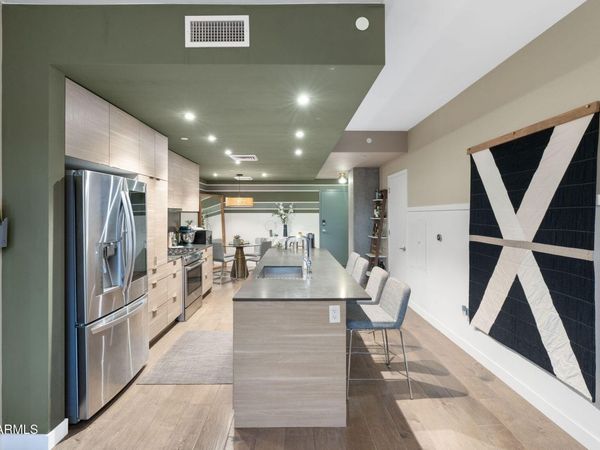 2300 E CAMPBELL Avenue, Unit 218, Phoenix, AZ 85016