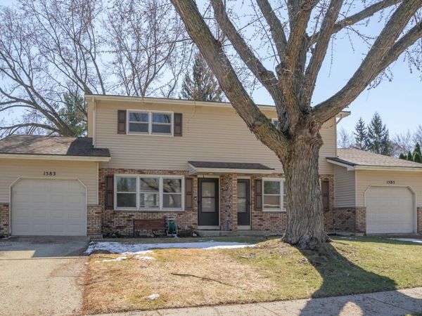 1583-1585 Sheffield Drive, Elgin, IL 60123