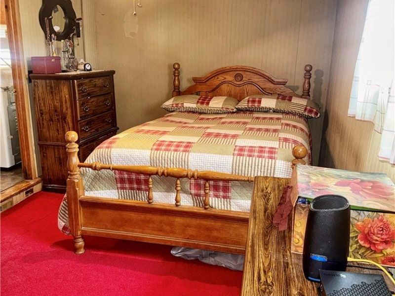 8090 Maple Street SW, Sherrodsville, OH 44675 Photo 11