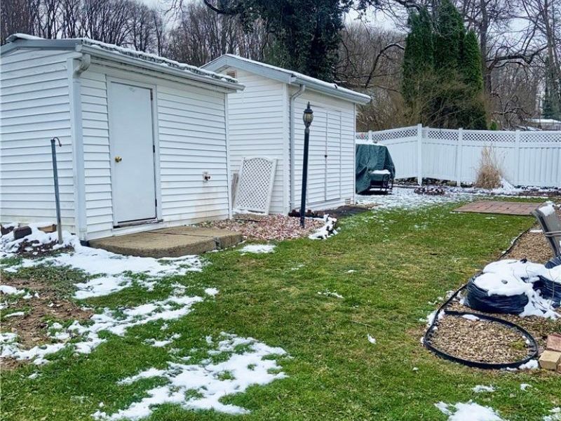 8090 Maple Street SW, Sherrodsville, OH 44675 Photo 18