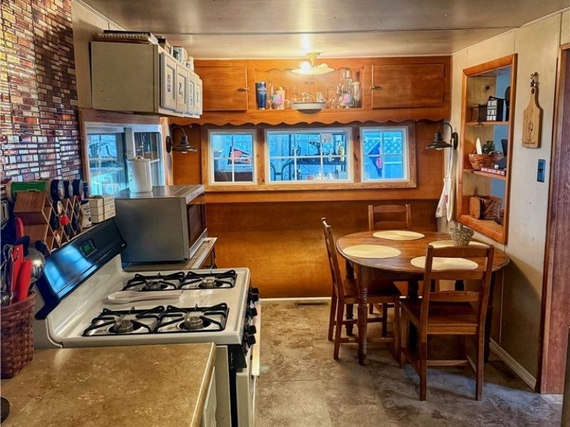 8090 Maple Street SW, Sherrodsville, OH 44675 Photo 5