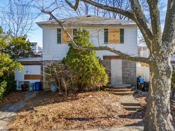 48-25 194th Street , Fresh Meadows, NY 11365