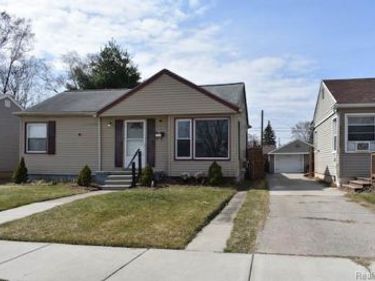 26103 Palmer Boulevard, Madison Heights, MI 48071