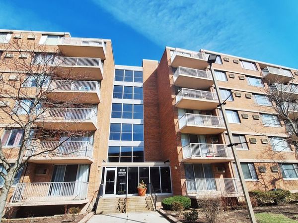 2211 S Stewart Avenue , Unit 4A, Lombard, IL 60148