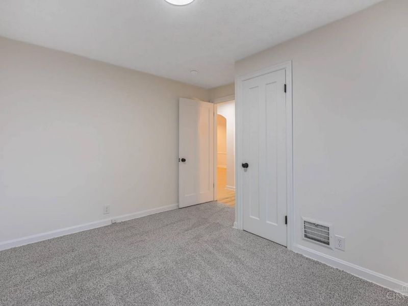 3814 N Broadlawn, Silverton, OH 45236 Photo 13