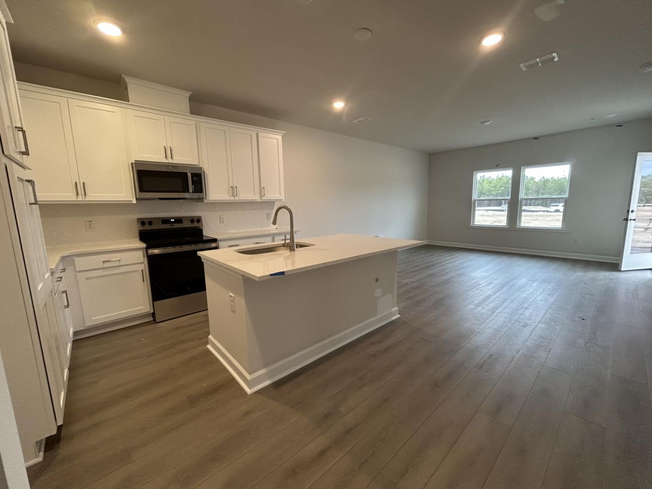 5055 Blackberry Lane Photo 4