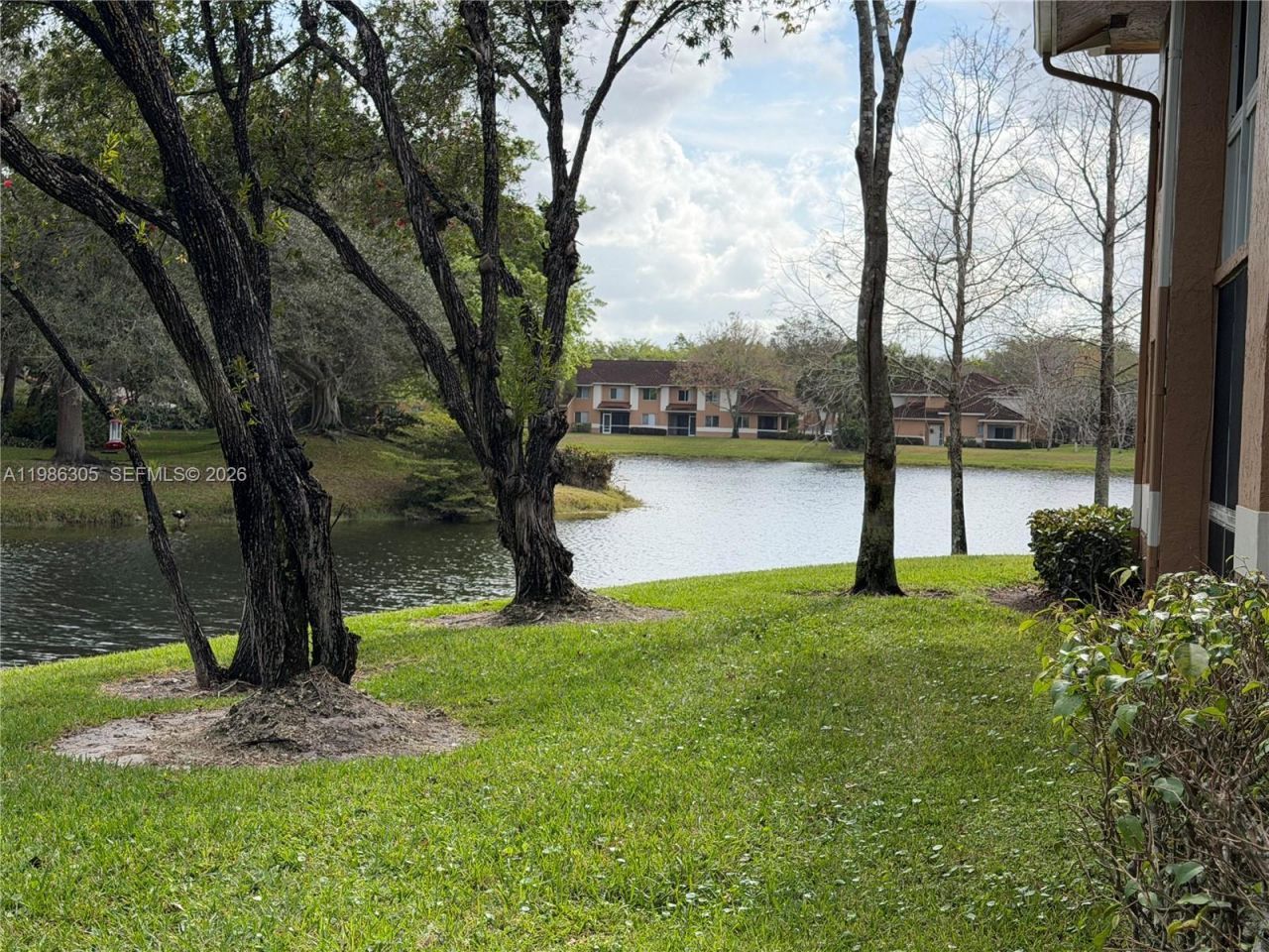 882 NW 92nd Ave , Unit 882, Plantation, FL 33324 Photo