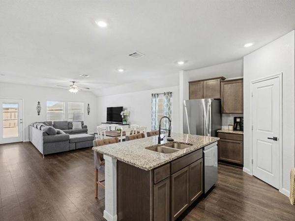 706 Spur Ridge, Princeton, TX 75407
