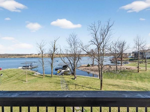 1405 Kensington Lane, Raymore, MO 64083