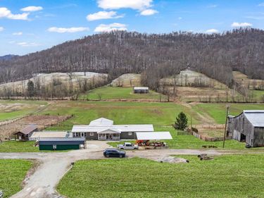 37 Westerfield Lane, Vanceburg, KY 41179