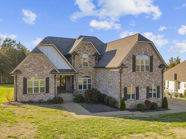 412 Huntington Dr, Lebanon, TN 37087