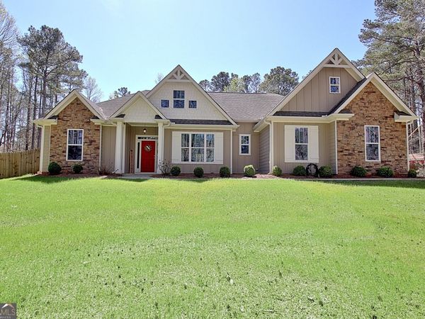 211 Hayden Lane, Newnan, GA 30265