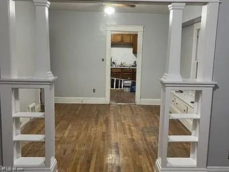 10112 Aetna Road, Cleveland, OH 44105 Photo 12