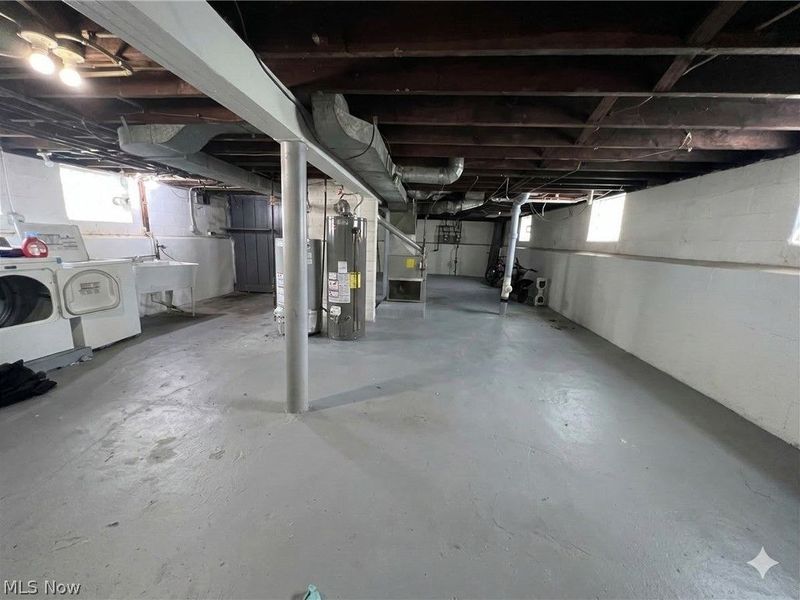 10112 Aetna Road, Cleveland, OH 44105 Photo 20