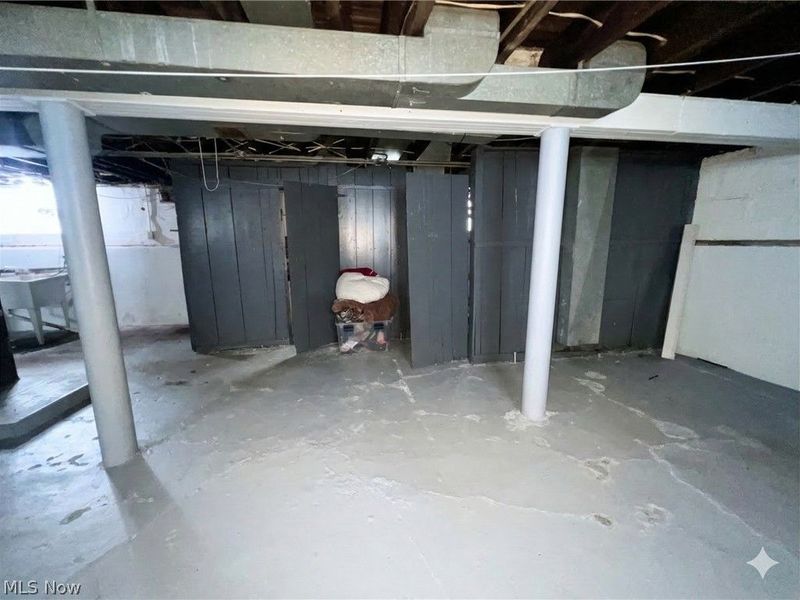 10112 Aetna Road, Cleveland, OH 44105 Photo 21