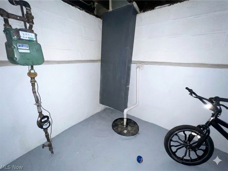 10112 Aetna Road, Cleveland, OH 44105 Photo 24