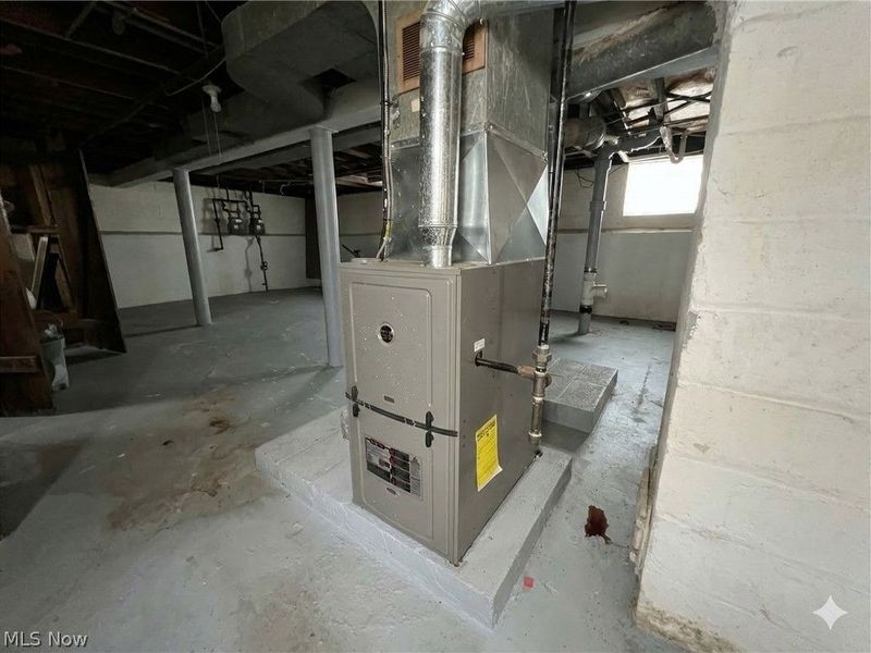 10112 Aetna Road, Cleveland, OH 44105 Photo 27