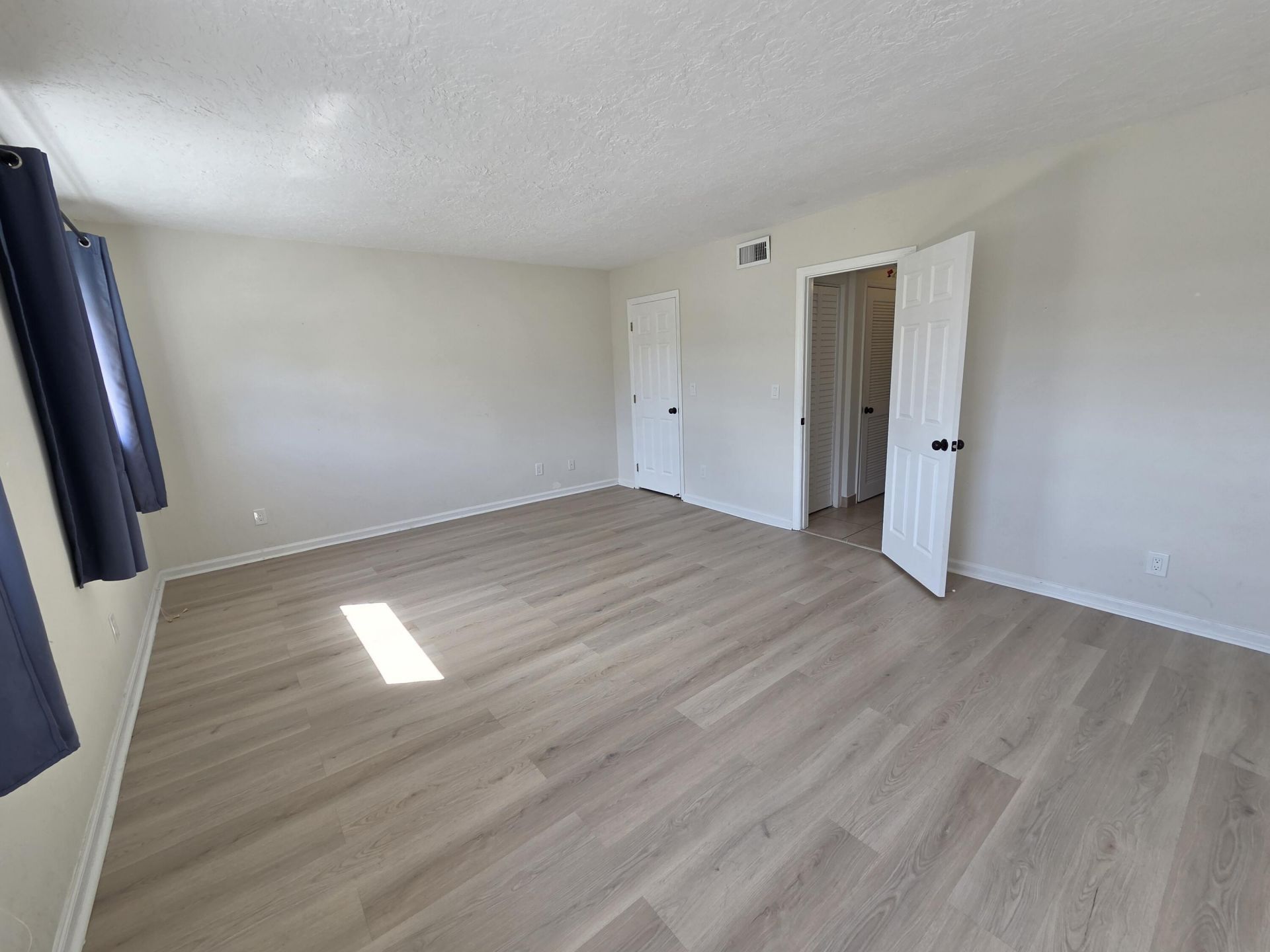 1414 NE 5th Terrace, Unit 10, Fort Lauderdale, FL 33304 Photo