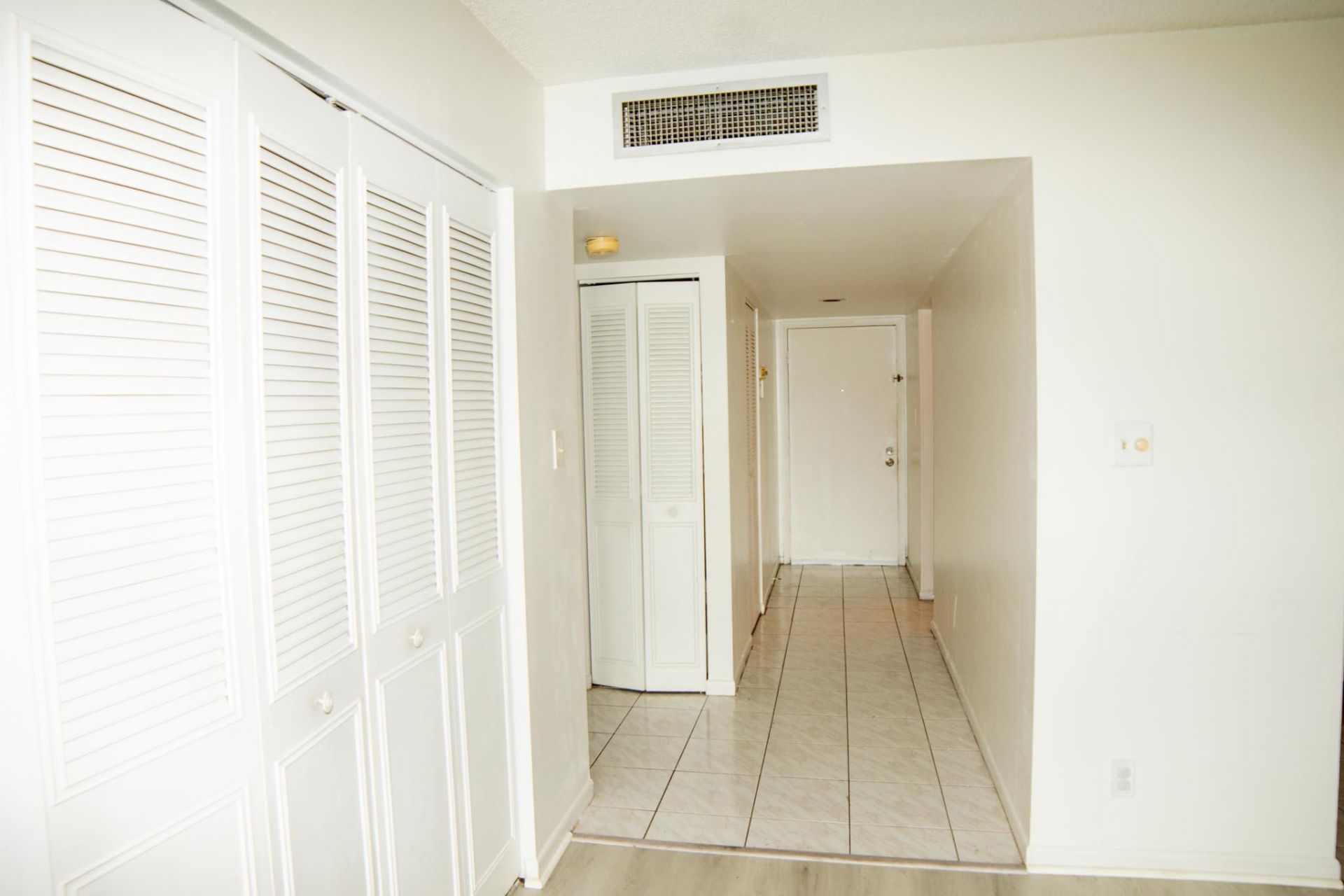 3301 NW 47th Terrace, Unit 403, Lauderdale Lakes, FL 33319 Photo