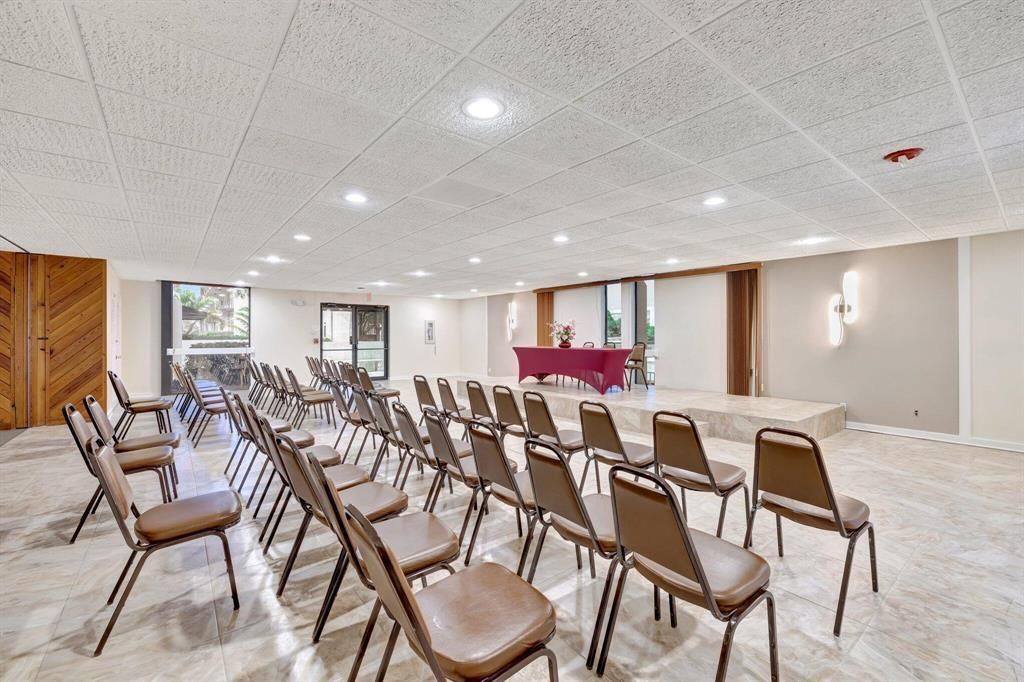 3301 NW 47th Terrace, Unit 403, Lauderdale Lakes, FL 33319 Photo