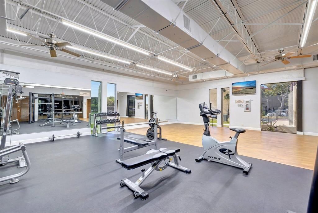 3301 NW 47th Terrace, Unit 403, Lauderdale Lakes, FL 33319 Photo