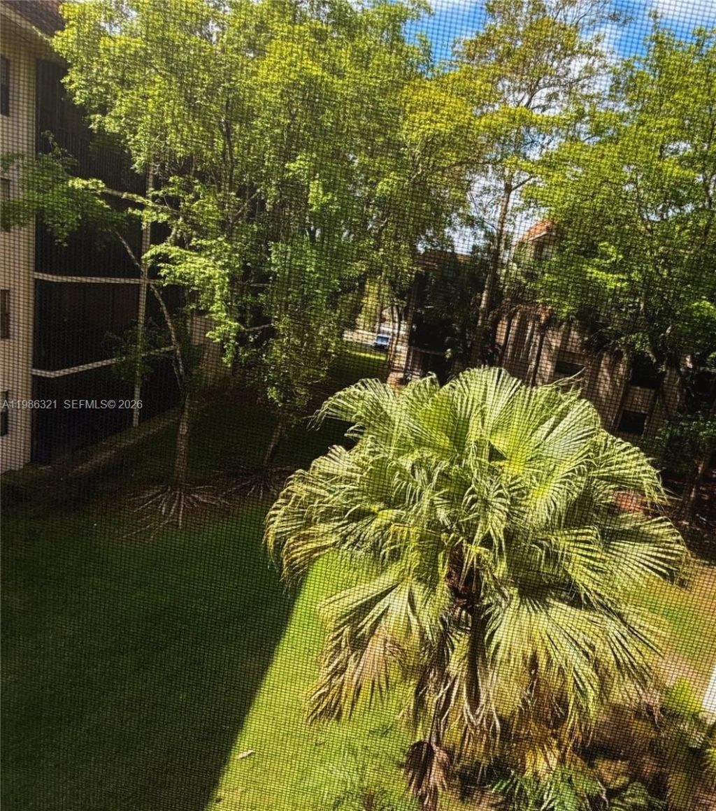 511 Ives Dairy Rd , Unit 301-6, Miami, FL 33179 Photo