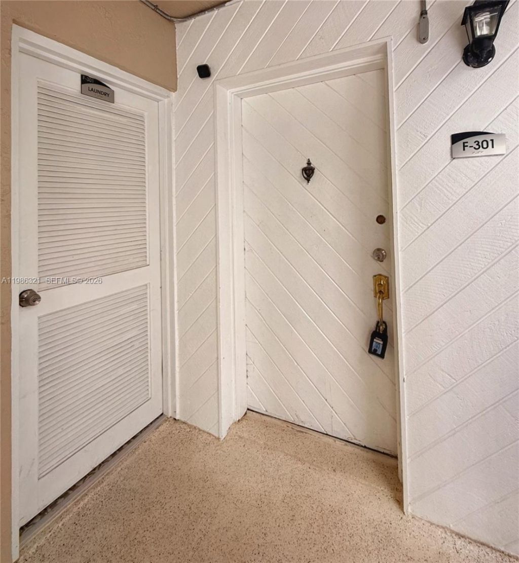 511 Ives Dairy Rd , Unit 301-6, Miami, FL 33179 Photo