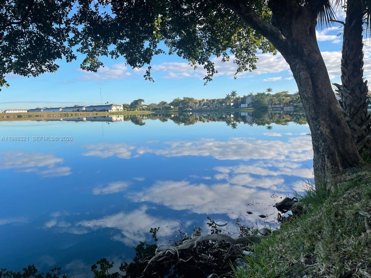 511 Ives Dairy Rd , Unit 301-6, Miami, FL 33179 Photo