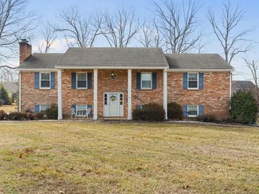 14 Sleepy Hollow Rd, Lynchburg, VA 24502