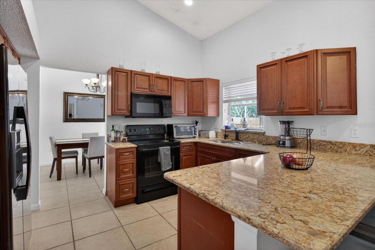4644 Hamlets Grove Drive, Sarasota, FL 34235 Photo