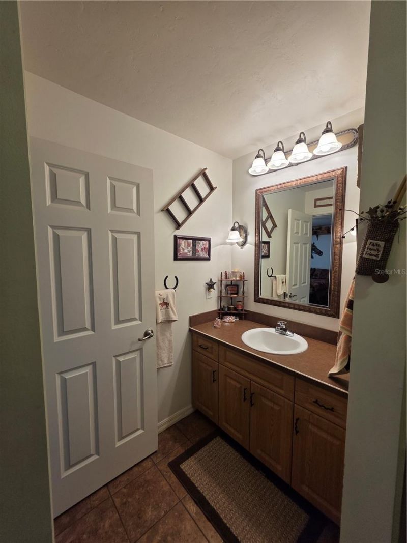 19355 SW 25th Place, Dunnellon, FL 34431 Photo