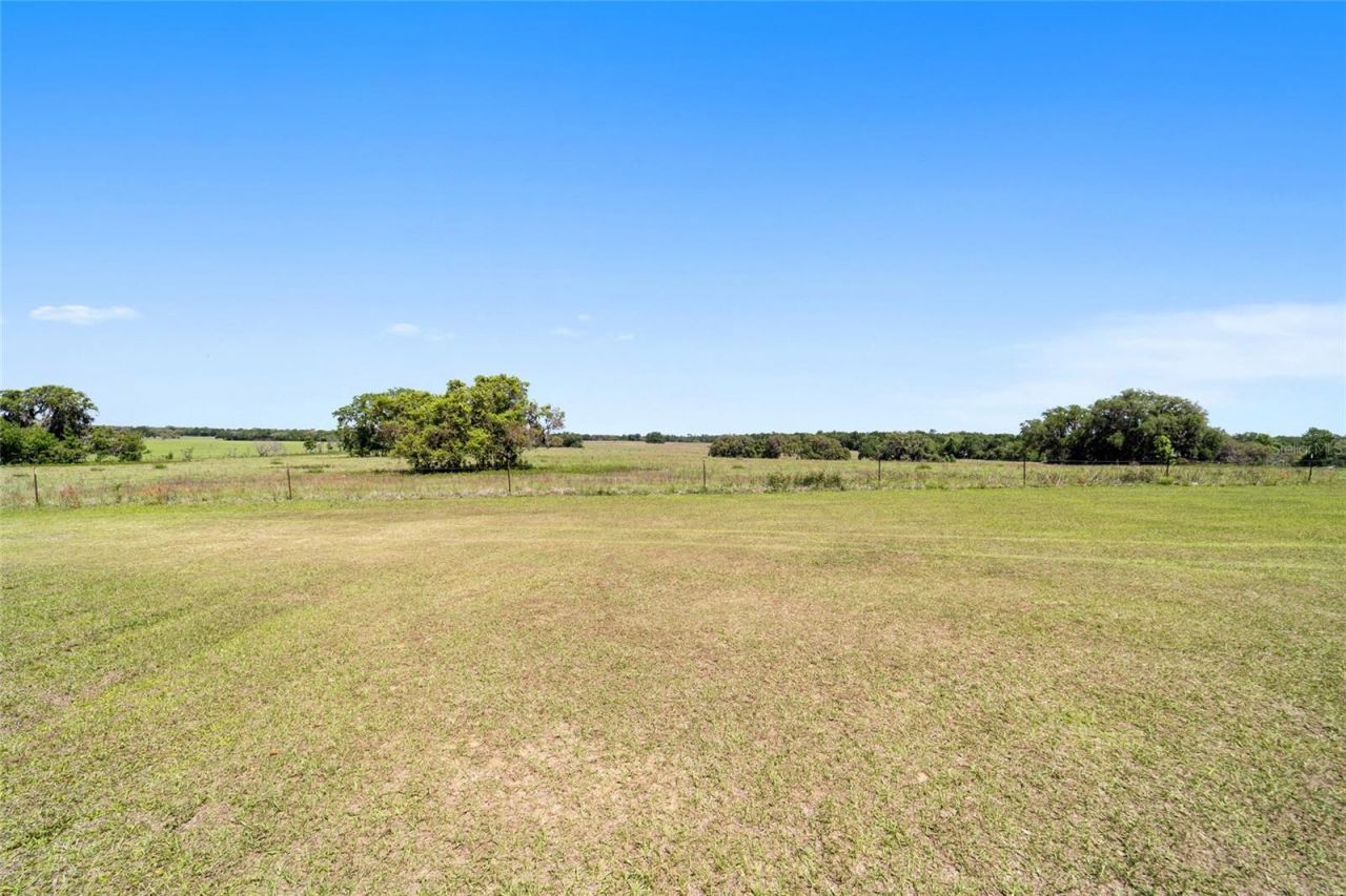 19355 SW 25th Place, Dunnellon, FL 34431 Photo