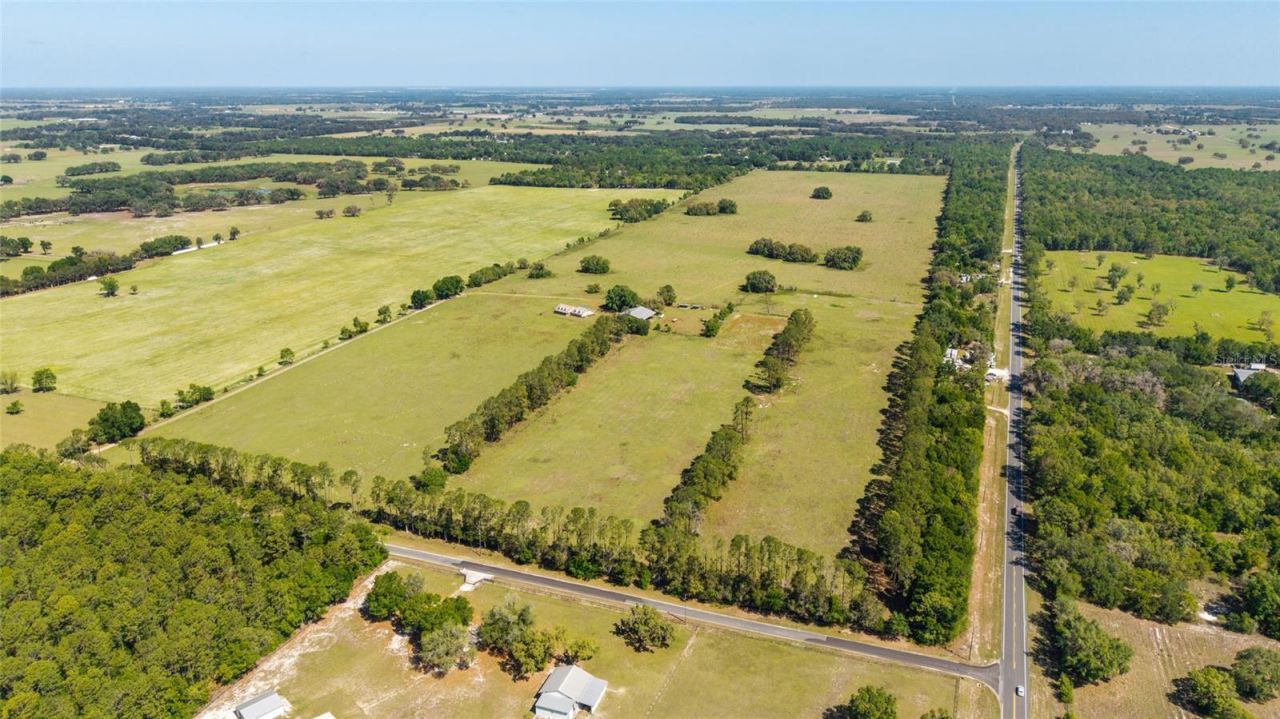 19355 SW 25th Place, Dunnellon, FL 34431 Photo